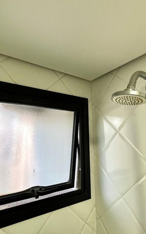 Apartamento à venda com 95m², 3 quartos e 2 vagas Apartamento à venda com 95m², 3 quartos e 2 vagasBanheiro da Suíte