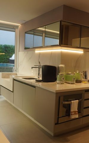 Casa de condomínio à venda com 340m², 5 quartos e 4 vagasCozinha