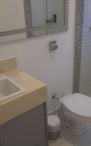 Casa de condomínio à venda com 340m², 5 quartos e 4 vagasBanheiro da Suíte 4