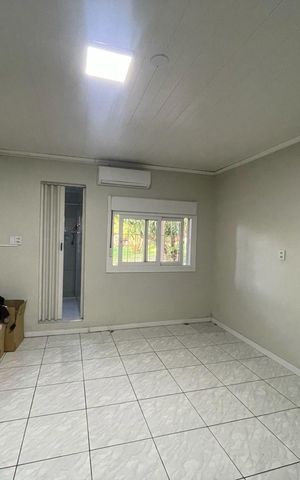 Casa para alugar com 370m², 4 quartos e 4 vagas