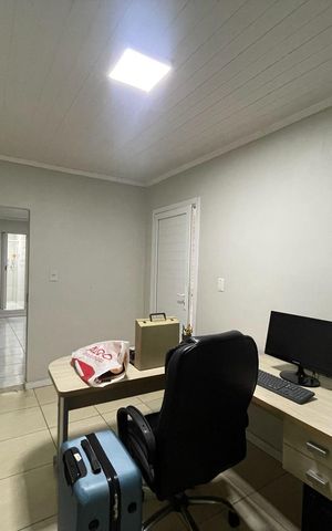 Casa para alugar com 370m², 4 quartos e 4 vagas