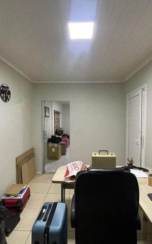 Casa para alugar com 370m², 4 quartos e 4 vagas