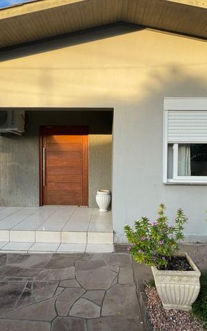 Casa para alugar com 370m², 4 quartos e 4 vagas