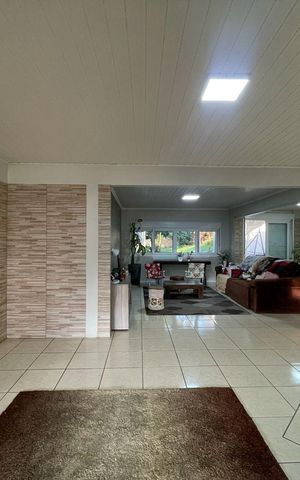 Casa para alugar com 370m², 4 quartos e 4 vagas