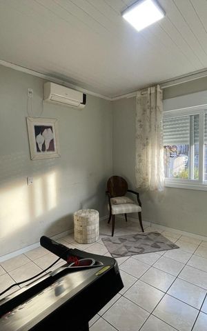 Casa para alugar com 370m², 4 quartos e 4 vagas