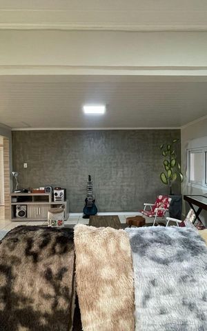 Casa para alugar com 370m², 4 quartos e 4 vagas