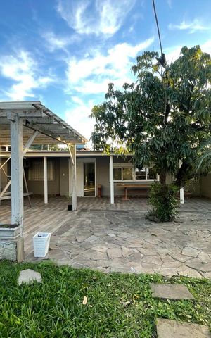 Casa para alugar com 370m², 4 quartos e 4 vagas