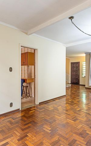 Casa para alugar com 128m², 3 quartos e 2 vagas Casa para alugar com 128m², 3 quartos e 2 vagasSala