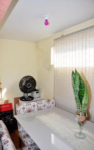 Casa à venda com 340m², 5 quartos e 4 vagas Casa à venda com 340m², 5 quartos e 4 vagasDetalhe - Sala e Sala de Jantar
