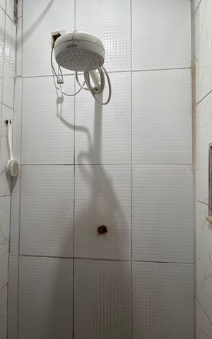 Casa à venda com 420m², 2 quartos e 2 vagas Casa à venda com 420m², 2 quartos e 2 vagasSuíte - Banheiro