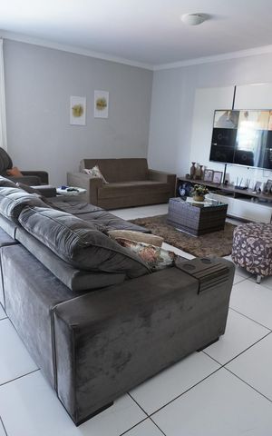 Casa à venda com 360m², 4 quartos e sem vaga
