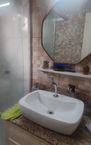 Casa à venda com 110m², 2 quartos e 2 vagasBanheiro