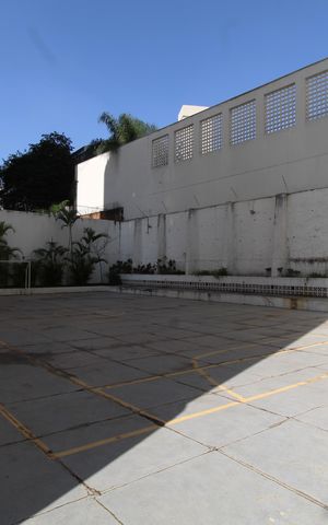Apartamento para alugar com 70m², 2 quartos e 2 vagasÁrea Comum - Quadra