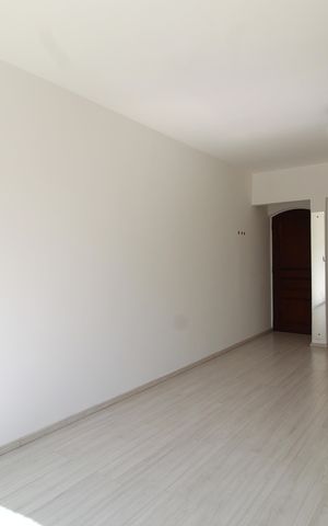 Apartamento para alugar com 70m², 2 quartos e 2 vagasSala