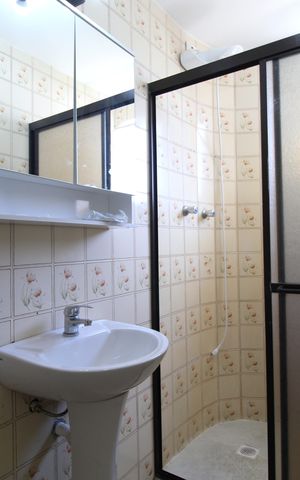 Apartamento para alugar com 70m², 2 quartos e 2 vagasBanheiro da Suíte