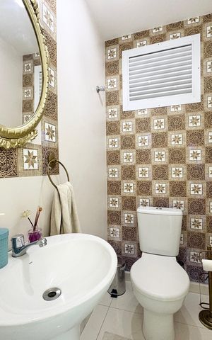 Apartamento à venda com 103m², 3 quartos e 2 vagas Apartamento à venda com 103m², 3 quartos e 2 vagasLavabo