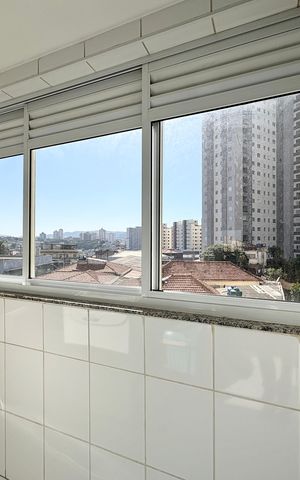 Apartamento à venda com 103m², 3 quartos e 2 vagas Apartamento à venda com 103m², 3 quartos e 2 vagasÁrea de Serviço