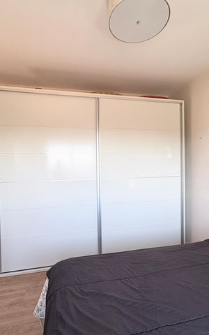 Apartamento à venda com 103m², 3 quartos e 2 vagas Apartamento à venda com 103m², 3 quartos e 2 vagasSuíte
