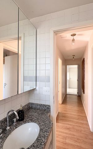 Apartamento à venda com 103m², 3 quartos e 2 vagas Apartamento à venda com 103m², 3 quartos e 2 vagasBanheiro