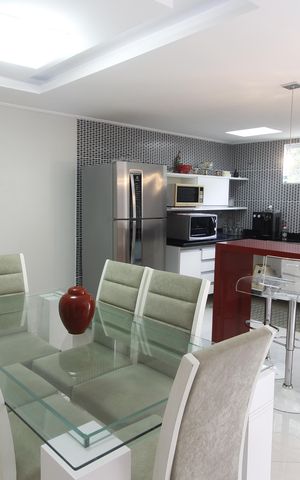 Casa para alugar com 300m², 3 quartos e 3 vagasCozinha