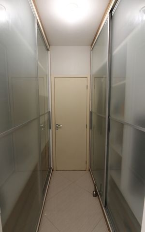 Casa para alugar com 300m², 3 quartos e 3 vagasCloset da suíte