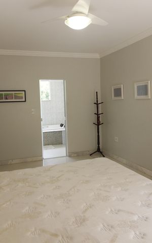 Casa para alugar com 300m², 3 quartos e 3 vagasQuarto Suíte