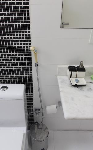 Casa para alugar com 300m², 3 quartos e 3 vagasBanheiro Social 2