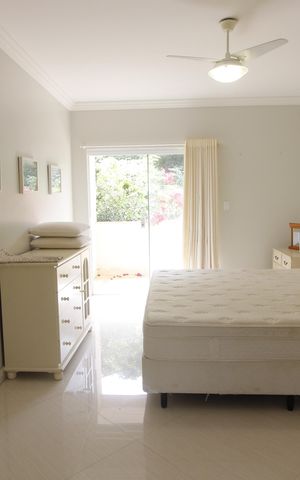 Casa para alugar com 300m², 3 quartos e 3 vagasQuarto Suíte