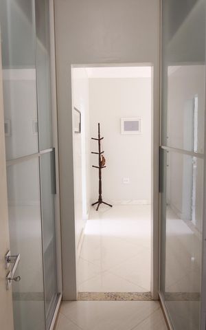 Casa para alugar com 300m², 3 quartos e 3 vagasCloset da suíte