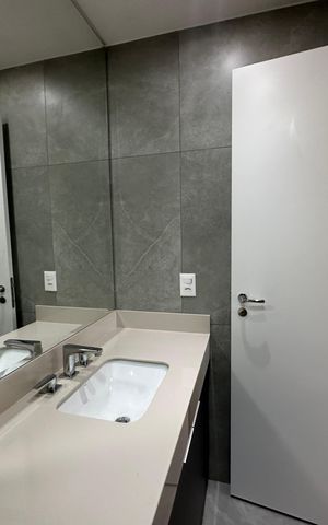 Apartamento à venda com 51m², 1 quarto e 1 vaga Apartamento à venda com 51m², 1 quarto e 1 vagaBanheiro da Suíte