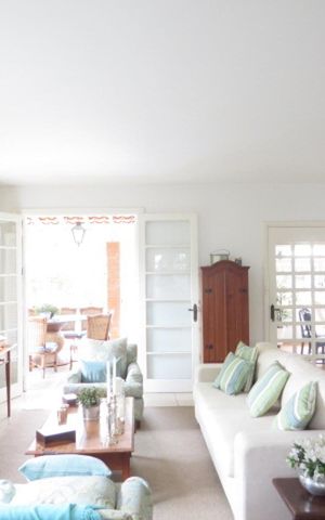 Casa à venda com 665m², 3 quartos e 5 vagas Casa à venda com 665m², 3 quartos e 5 vagasSala