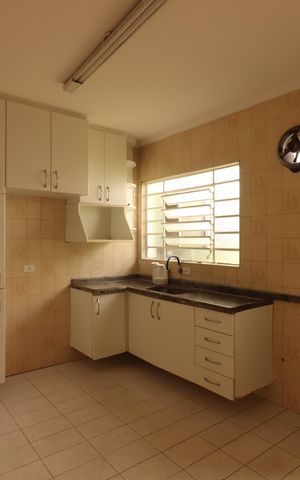 Casa à venda com 110m², 2 quartos e 1 vagaCozinha 