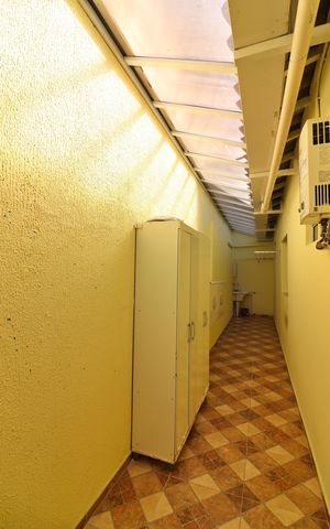 Casa à venda com 110m², 2 quartos e 1 vagaÁrea de Serviço