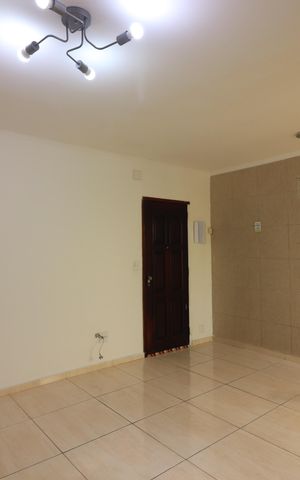 Casa à venda com 110m², 2 quartos e 1 vagaSala 