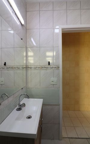 Casa à venda com 110m², 2 quartos e 1 vagaBanheiro Social