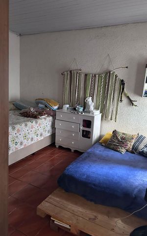 Casa à venda com 200m², 2 quartos e 5 vagas Casa à venda com 200m², 2 quartos e 5 vagasQuarto