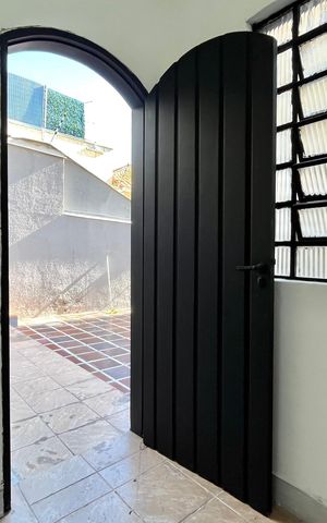 Casa para alugar com 184m², 3 quartos e 3 vagas Casa para alugar com 184m², 3 quartos e 3 vagasÁrea de Serviço