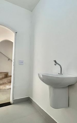 Casa para alugar com 184m², 3 quartos e 3 vagas Casa para alugar com 184m², 3 quartos e 3 vagasLavabo
