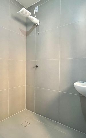 Casa para alugar com 184m², 3 quartos e 3 vagas Casa para alugar com 184m², 3 quartos e 3 vagasBanheiro da Suíte 2