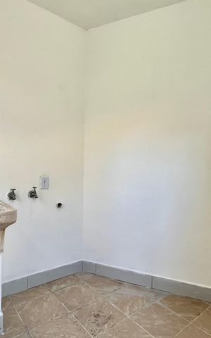 Casa para alugar com 184m², 3 quartos e 3 vagas Casa para alugar com 184m², 3 quartos e 3 vagasÁrea de Serviço