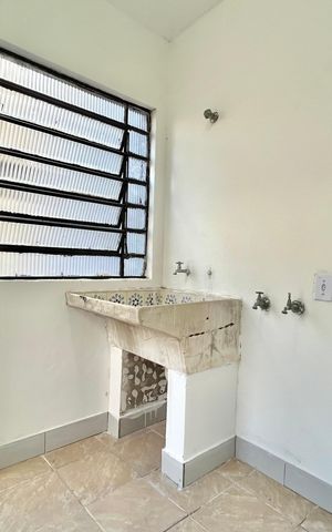 Casa para alugar com 184m², 3 quartos e 3 vagas Casa para alugar com 184m², 3 quartos e 3 vagasÁrea de Serviço