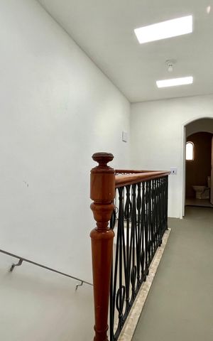 Casa para alugar com 184m², 3 quartos e 3 vagas Casa para alugar com 184m², 3 quartos e 3 vagasCorredor