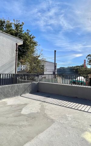 Casa para alugar com 184m², 3 quartos e 3 vagas Casa para alugar com 184m², 3 quartos e 3 vagasVaranda