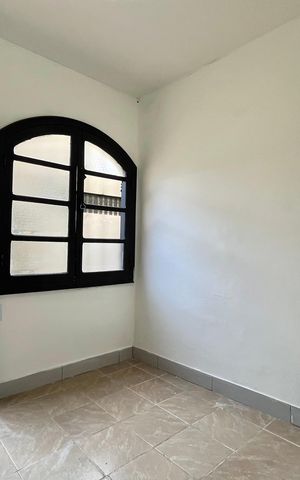 Casa para alugar com 184m², 3 quartos e 3 vagas Casa para alugar com 184m², 3 quartos e 3 vagasQuarto de Serviço