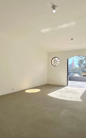Casa para alugar com 184m², 3 quartos e 3 vagas Casa para alugar com 184m², 3 quartos e 3 vagasSala