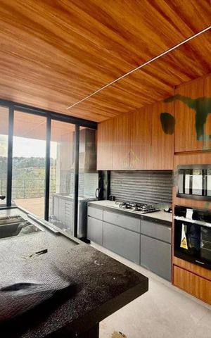Casa de condomínio à venda com 385m², 5 quartos e 4 vagas
