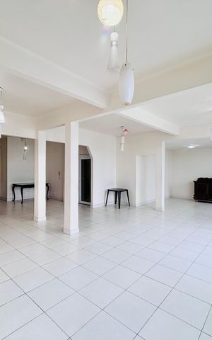 Apartamento para alugar com 90m², 2 quartos e sem vaga