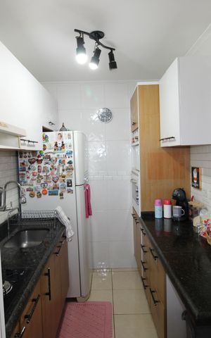 Apartamento à venda com 49m², 2 quartos e 1 vagaCozinha / Área de Serviço