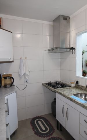 Casa de condomínio à venda com 60m², 2 quartos e 1 vagaCozinha