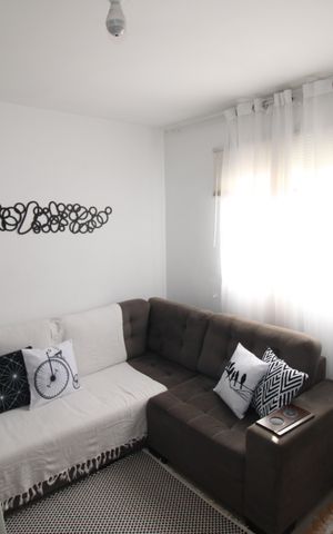 Casa de condomínio à venda com 60m², 2 quartos e 1 vagaSala